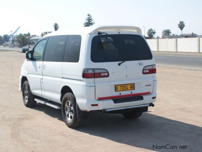 Mitsubishi delica 2006