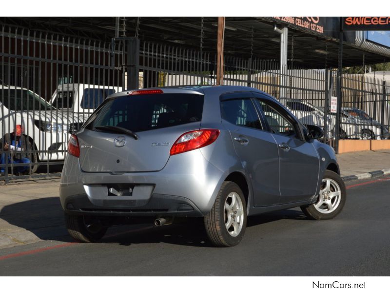 Mazda demio 2009