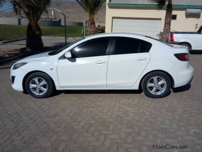 Mazda axela 2010 хэтчбек