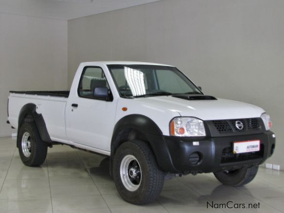 Nissan np300 2010