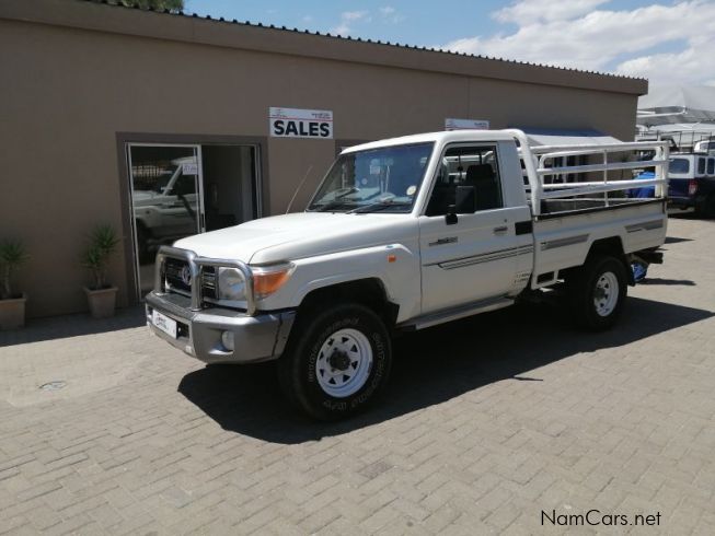 Used Toyota Land Cruiser 4.0 V6 P/U S/C | 2010 Land Cruiser 4.0 V6 P/U ...