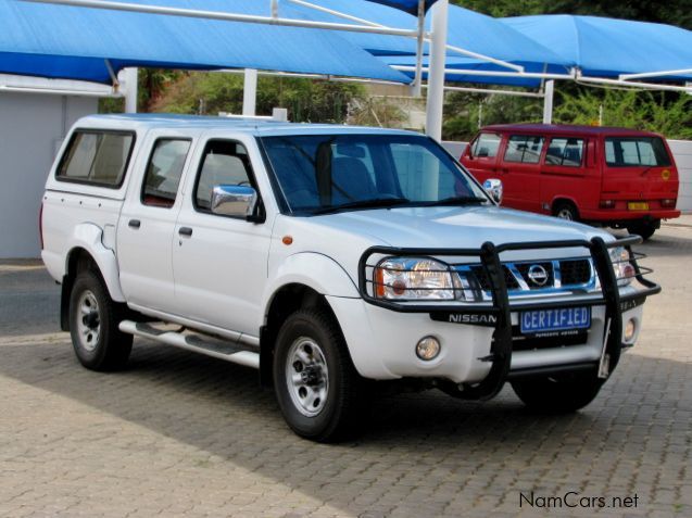 Nissan np300 2012