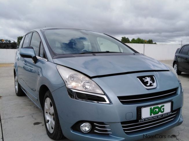 Peugeot 5008 2012