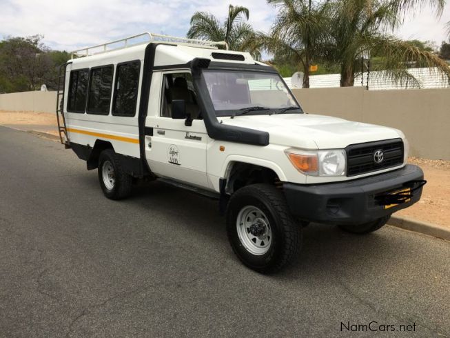 Used Toyota Land Cruiser J79 11 seater conversion | 2012 Land Cruiser ...