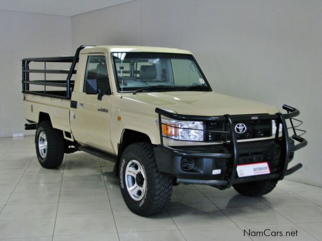 Used Toyota Land cruiser V6 | 2012 Land cruiser V6 for sale | Windhoek ...