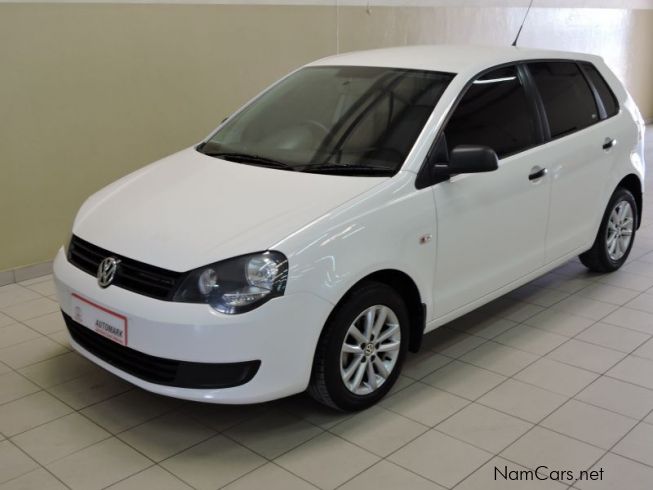 2013 Volkswagen POLO VIVO 1