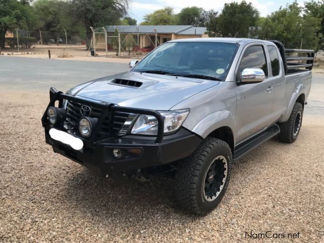 Used Toyota Hilux Legend 45 4x4 | 2015 Hilux Legend 45 4x4 for sale ...