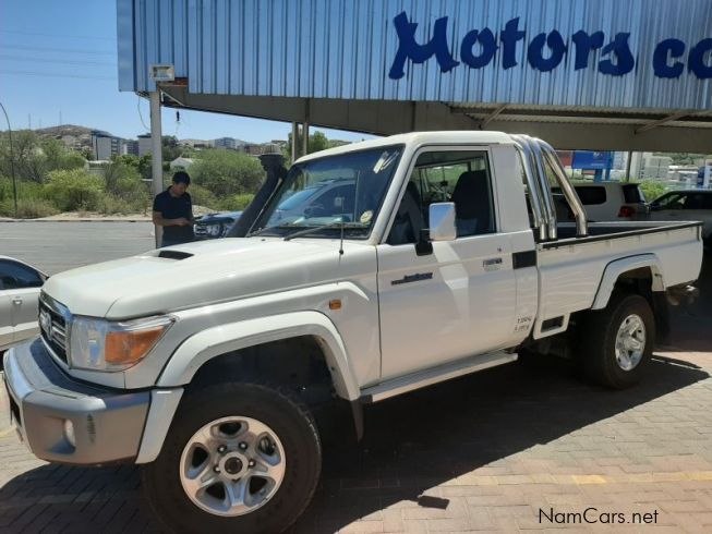 Used Toyota Land Cruiser 79 4.5 V8 | 2017 Land Cruiser 79 4.5 V8 for ...