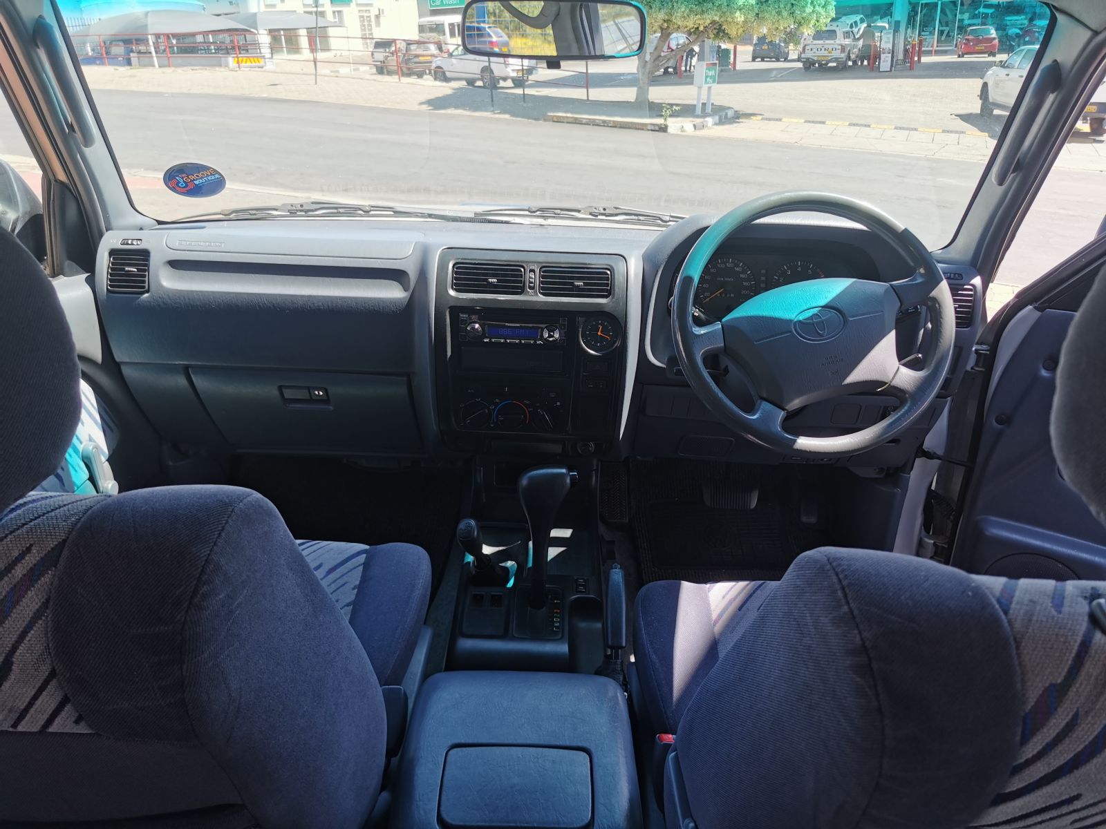 Toyota Prado 3.4 V6 A/T in Namibia