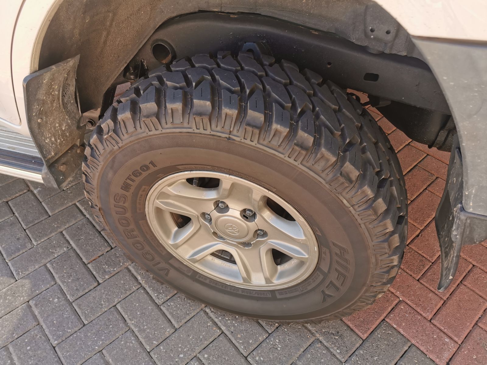 Toyota Prado 3.4 V6 A/T in Namibia