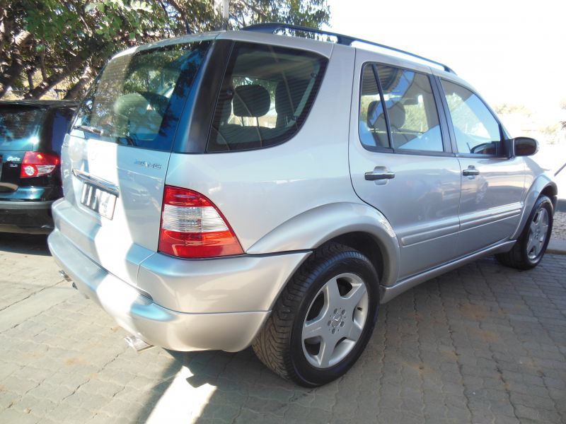 Mercedes-Benz ML 55 AMG V8 in Namibia