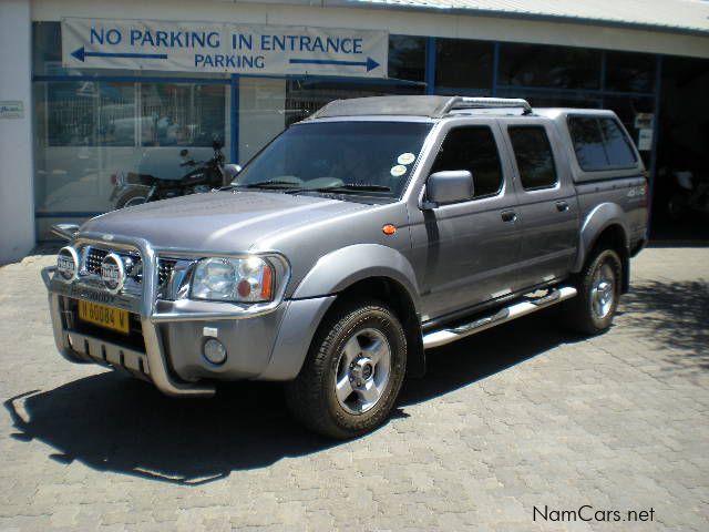 nissan navara 3.3 v6