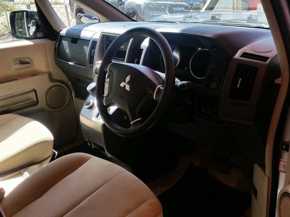 Mitsubishi Delica D5 2.4 AWD in Namibia