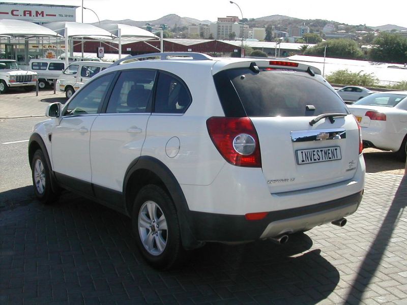 Chevrolet Captiva 2.4 LT 2x4 in Namibia