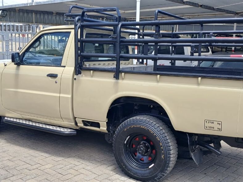 Nissan Nissan Safari 4.2 Diesel 4x4 scab in Namibia