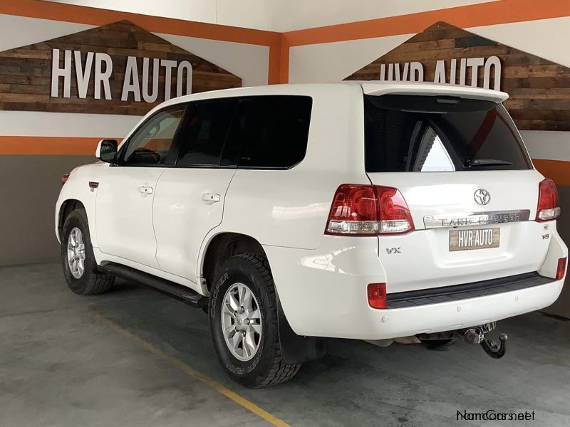 Toyota Land Cruiser 200 V8 VX A/T in Namibia