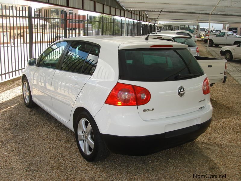 Volkswagen GOLF 5 2.0 FSi SPORTLINE in Namibia