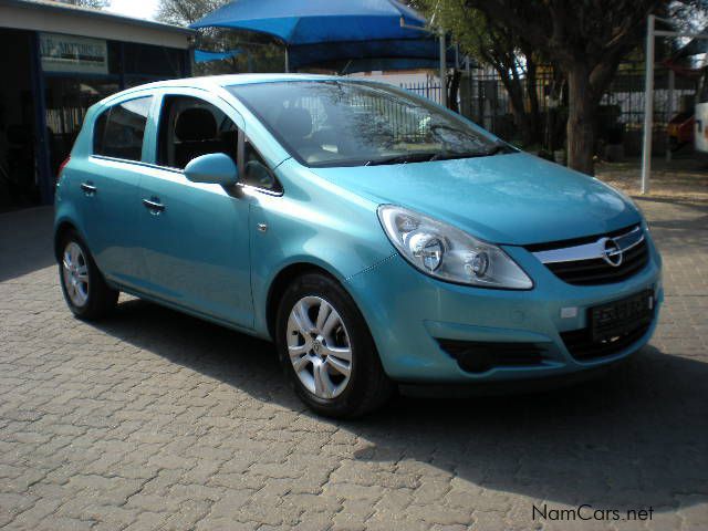 10 Opel Corsa 1 4 Essentia