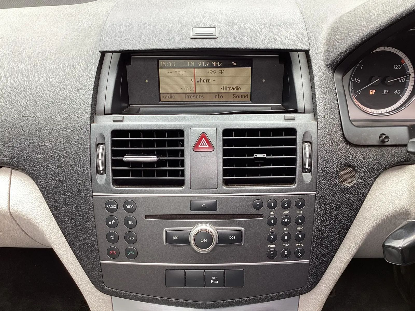 Mercedes-Benz C180 BE Avantgarde Auto in Namibia