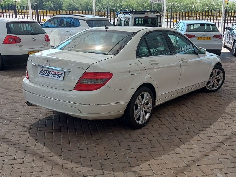 Mercedes-Benz C200 CGI BE Aventgarde in Namibia