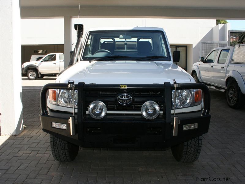 Used Toyota Landcruiser 79 series | 2011 Landcruiser 79 series for sale ...