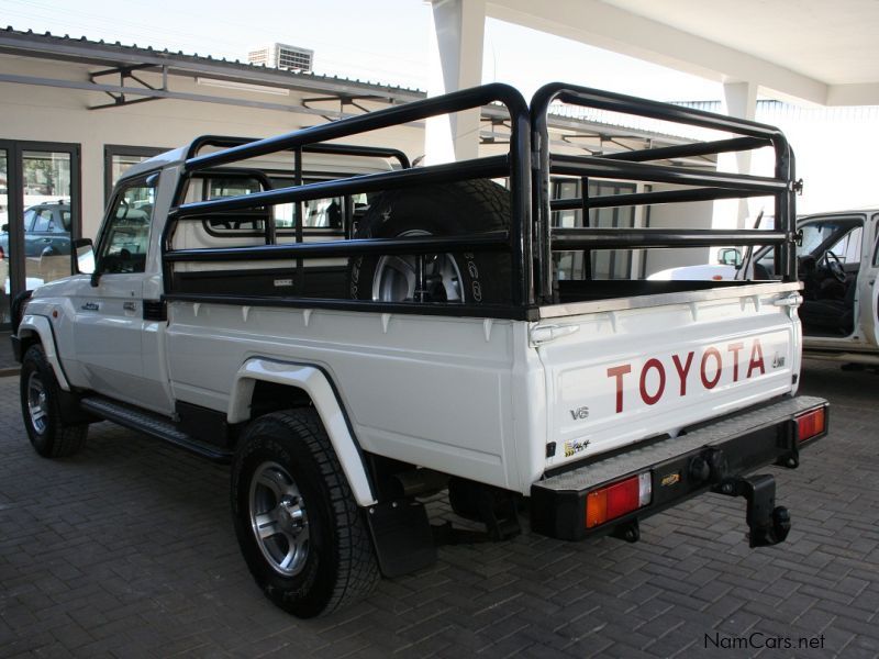 Used Toyota Landcruiser 79 series | 2011 Landcruiser 79 series for sale ...