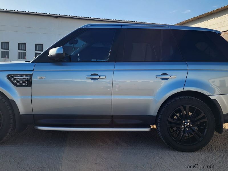 Land Rover Range Rover Sport 3.0D HSE LUX in Namibia