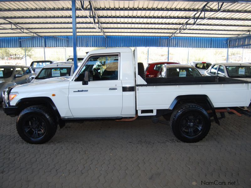 Used Toyota Landcruiser 40 V6 | 2012 Landcruiser 40 V6 for sale ...