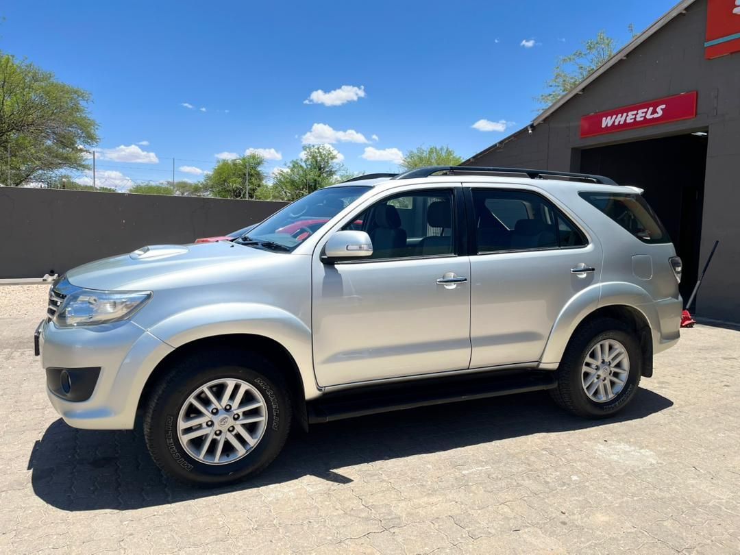 Toyota TOYOTA FORTUNER 2.5D-4D RB in Namibia