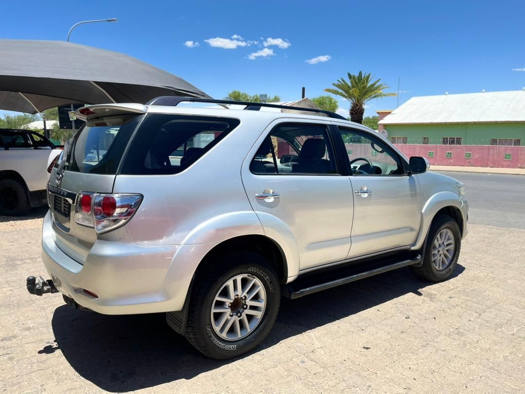 Toyota TOYOTA FORTUNER 2.5D-4D RB in Namibia