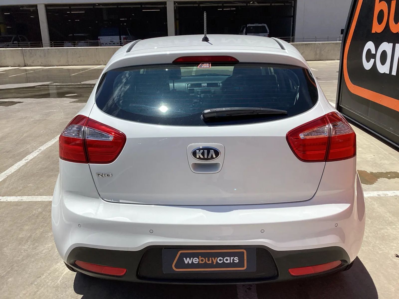 Kia RIO 1.4 TEC 5-Door in Namibia