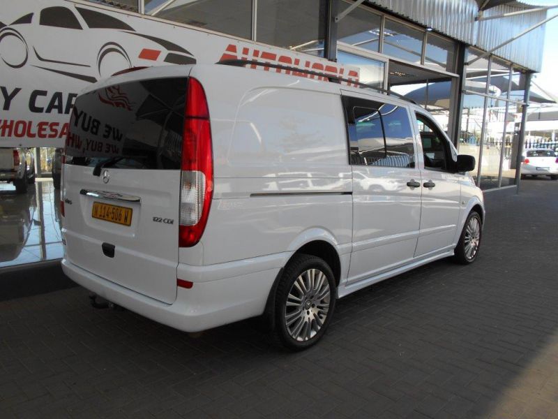 Mercedes-Benz Vito 122 Cdi Crewcab Sport in Namibia