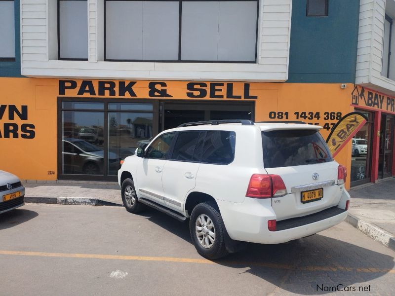 Toyota Land Cruiser 200 V8 4.5D VX in Namibia