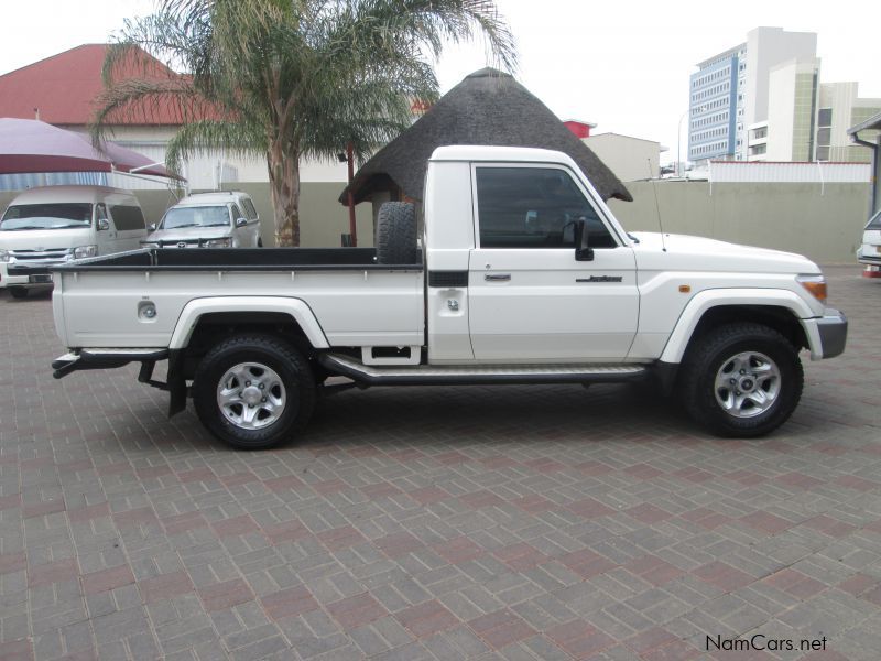 Used Toyota Landcruiser V6 | 2013 Landcruiser V6 for sale | Windhoek ...