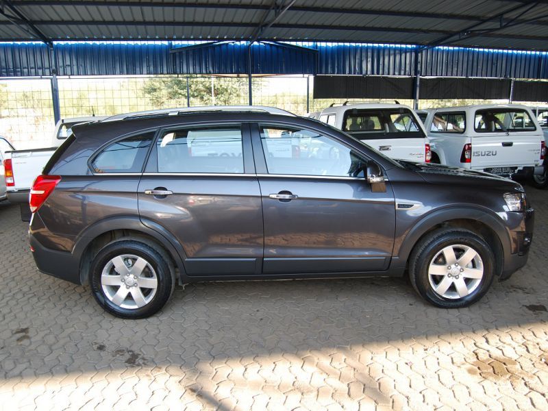 Chevrolet Captiva 2.4 LT in Namibia