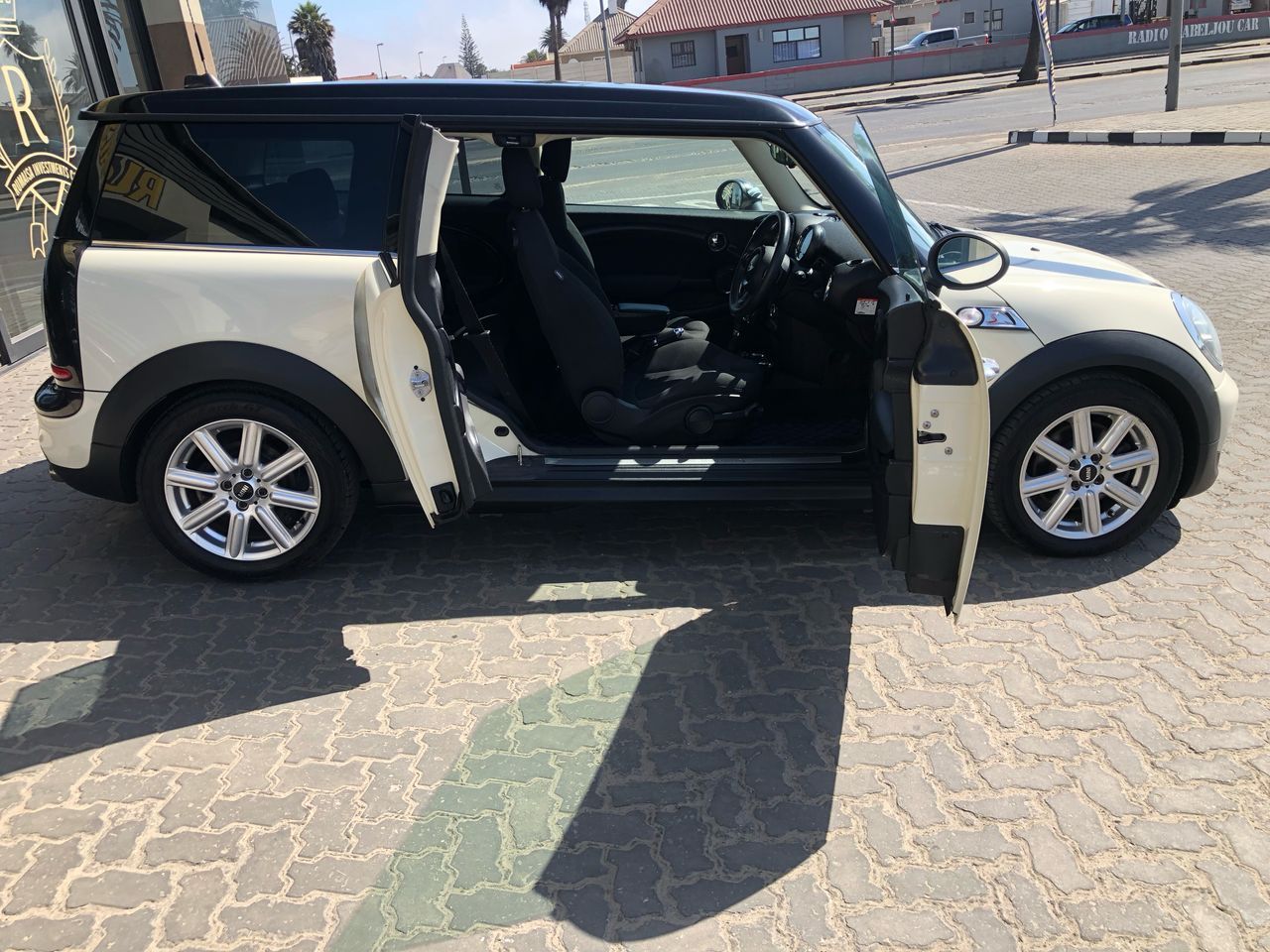 Mini Cooper s  1.6 Turbo in Namibia