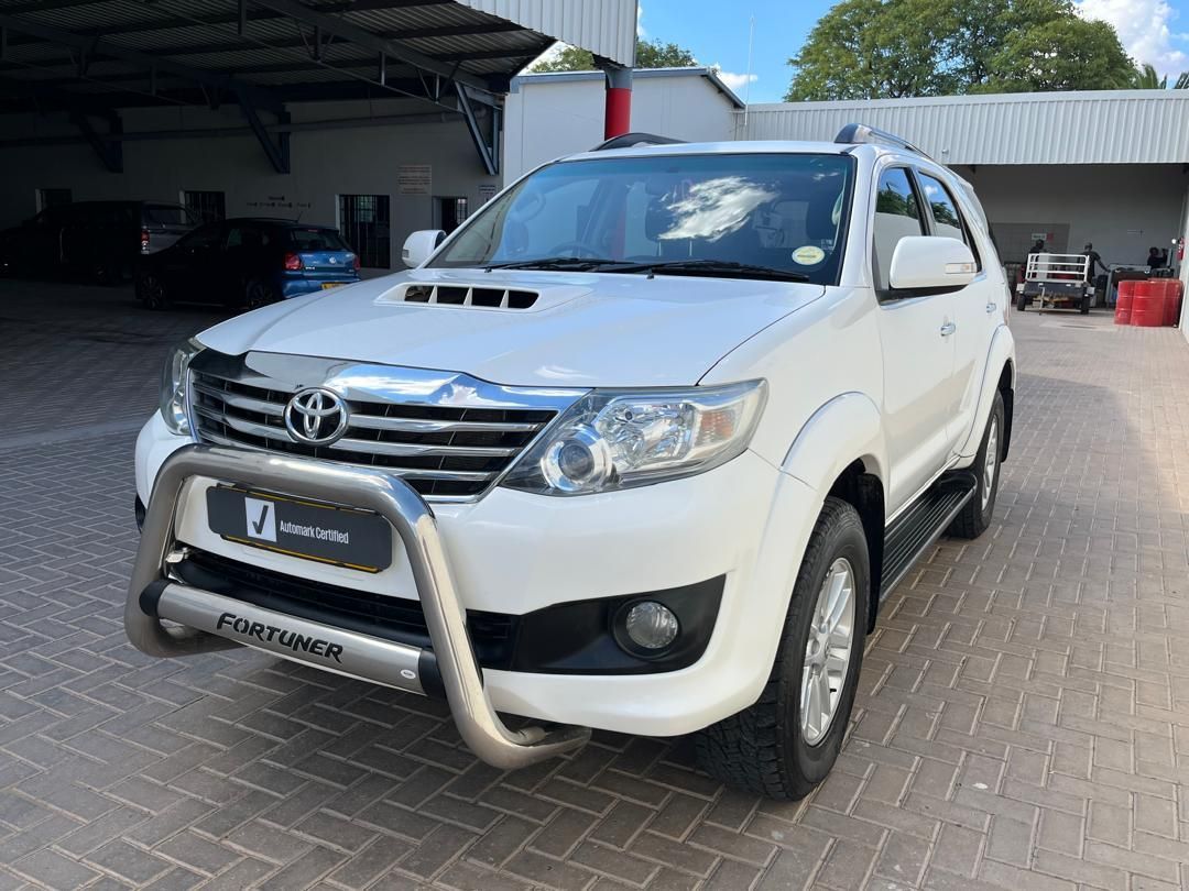 Toyota Fortuner 2.5 D-4D RB MT in Namibia