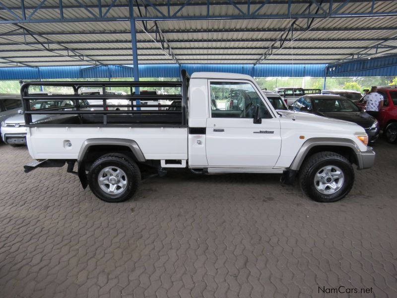 Used Toyota LANDCRUISER 4.2 DIESEL | 2014 LANDCRUISER 4.2 DIESEL for ...