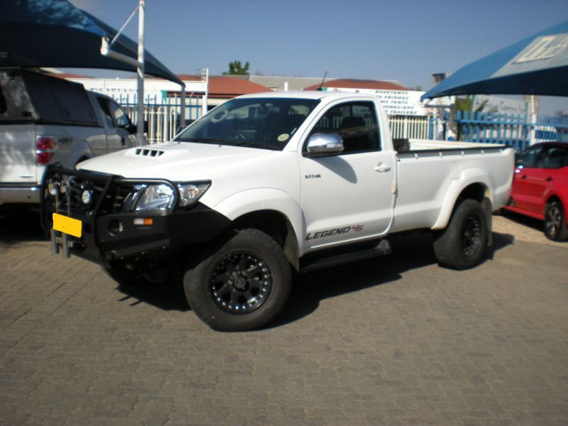 Used Toyota Hilux 3.0 D4D 4x2 S/Cab Legend 45 | 2015 Hilux 3.0 D4D 4x2