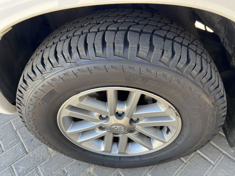 Toyota Hilux 3.0 D4D LEGEND 45 4X2 in Namibia