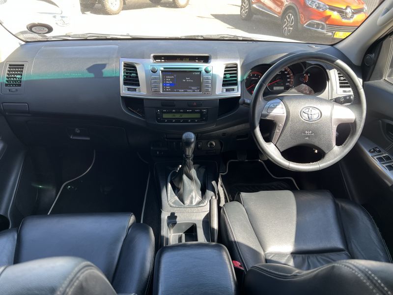 Toyota Hilux 3.0 D4D LEGEND 45 4X2 in Namibia