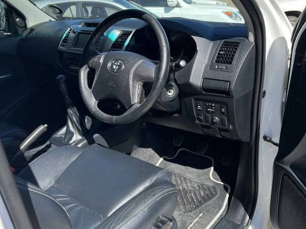 Toyota Hilux 3.0 D4D LEGEND 45 4X2 in Namibia