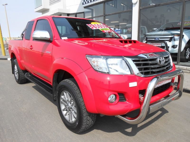 Toyota Hilux 3.0 D4D Legend 45 X/Cab 4x4 in Namibia