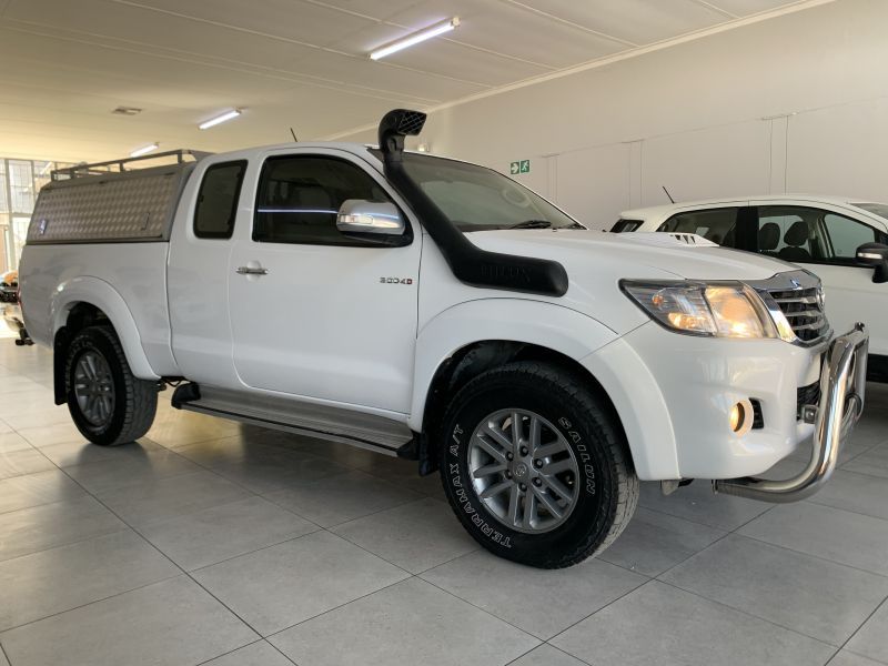 Used Toyota Hilux Raider EX/CAB 4X4 M/T D4D | 2015 Hilux Raider EX/CAB ...