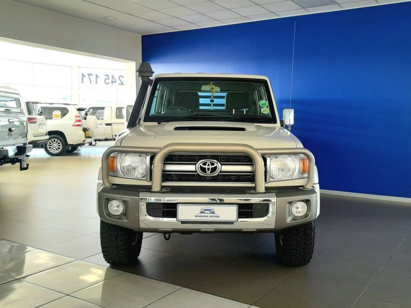 Used Toyota Landcruiser 79 4.5 DC | 2015 Landcruiser 79 4.5 DC for sale ...