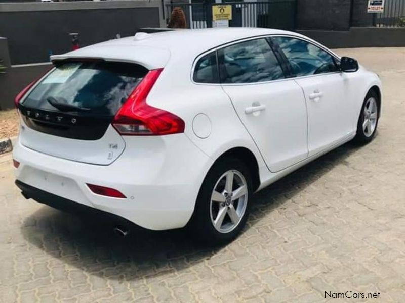 Used Volvo V40 | 2015 V40 for sale | Windhoek Volvo V40 sales | Volvo ...