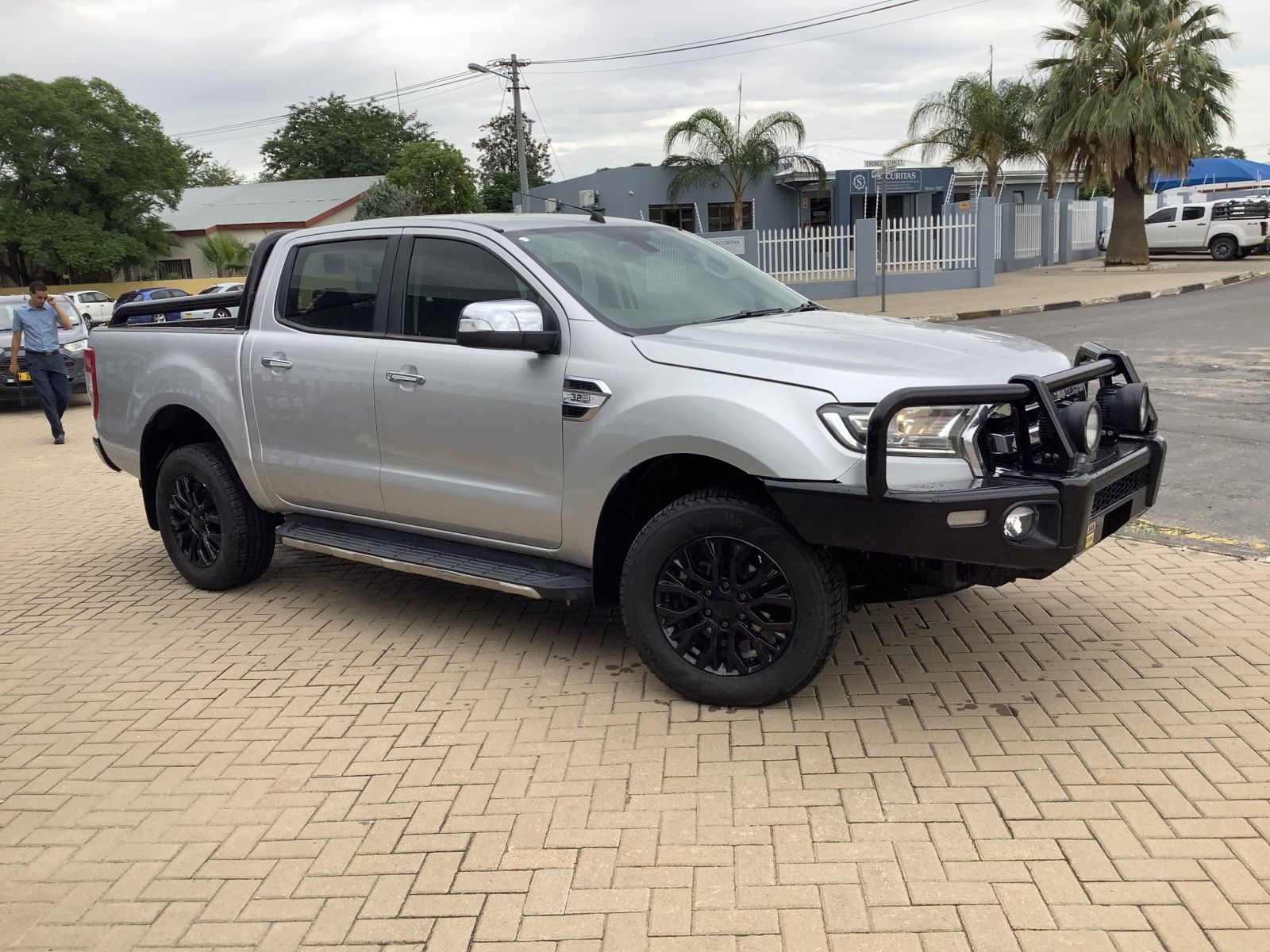 Ford RANGER 3.2TDCI XLT 4x4 AT DC in Namibia