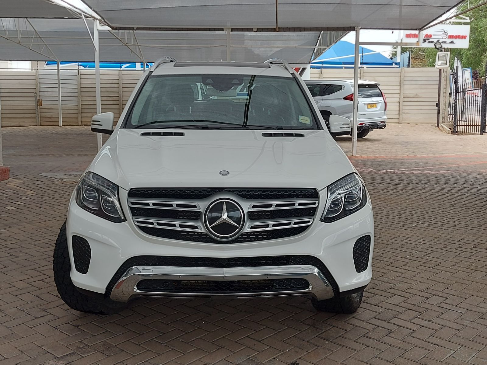 Mercedes-Benz GLS 350CDI V6 in Namibia