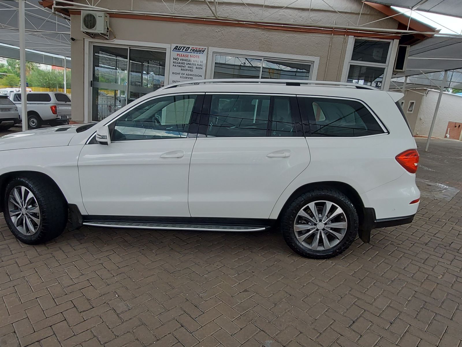 Mercedes-Benz GLS 350CDI V6 in Namibia