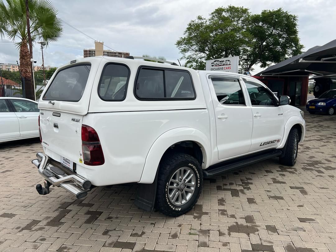 Toyota Hilux 3.0D-4D LEGEND 45 R/B A/T in Namibia